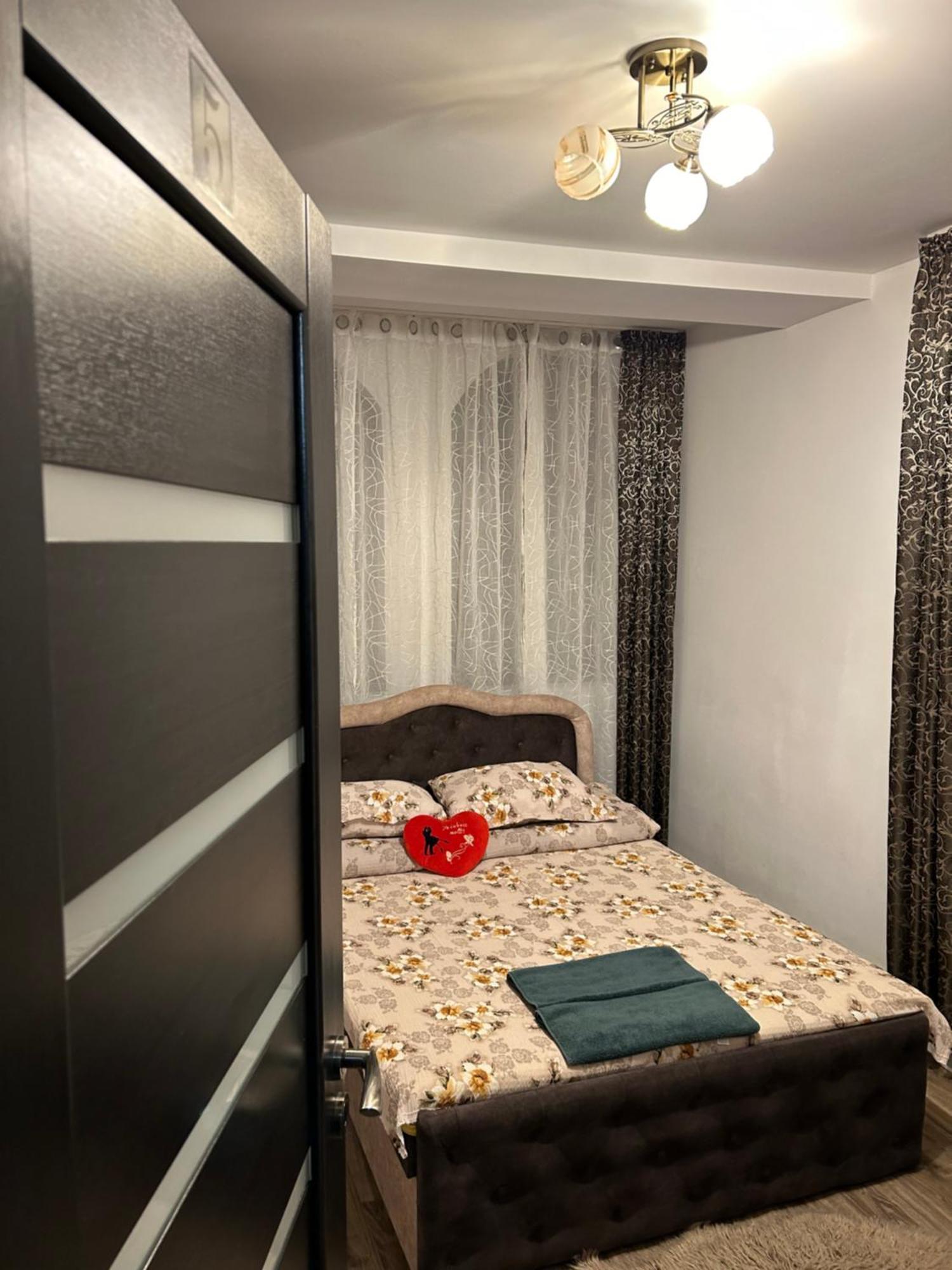 Casa Raraului Appartement Câmpulung Moldovenesc Buitenkant foto