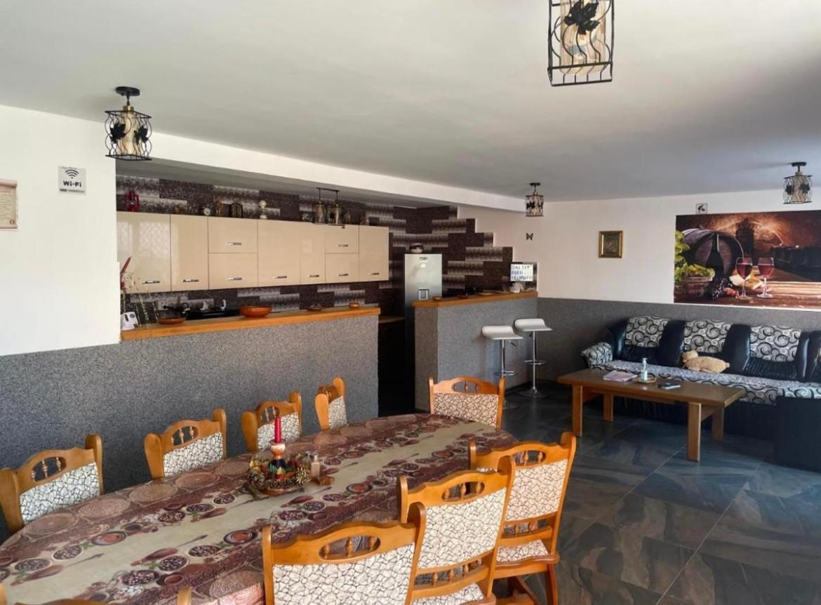 Casa Raraului Appartement Câmpulung Moldovenesc Buitenkant foto