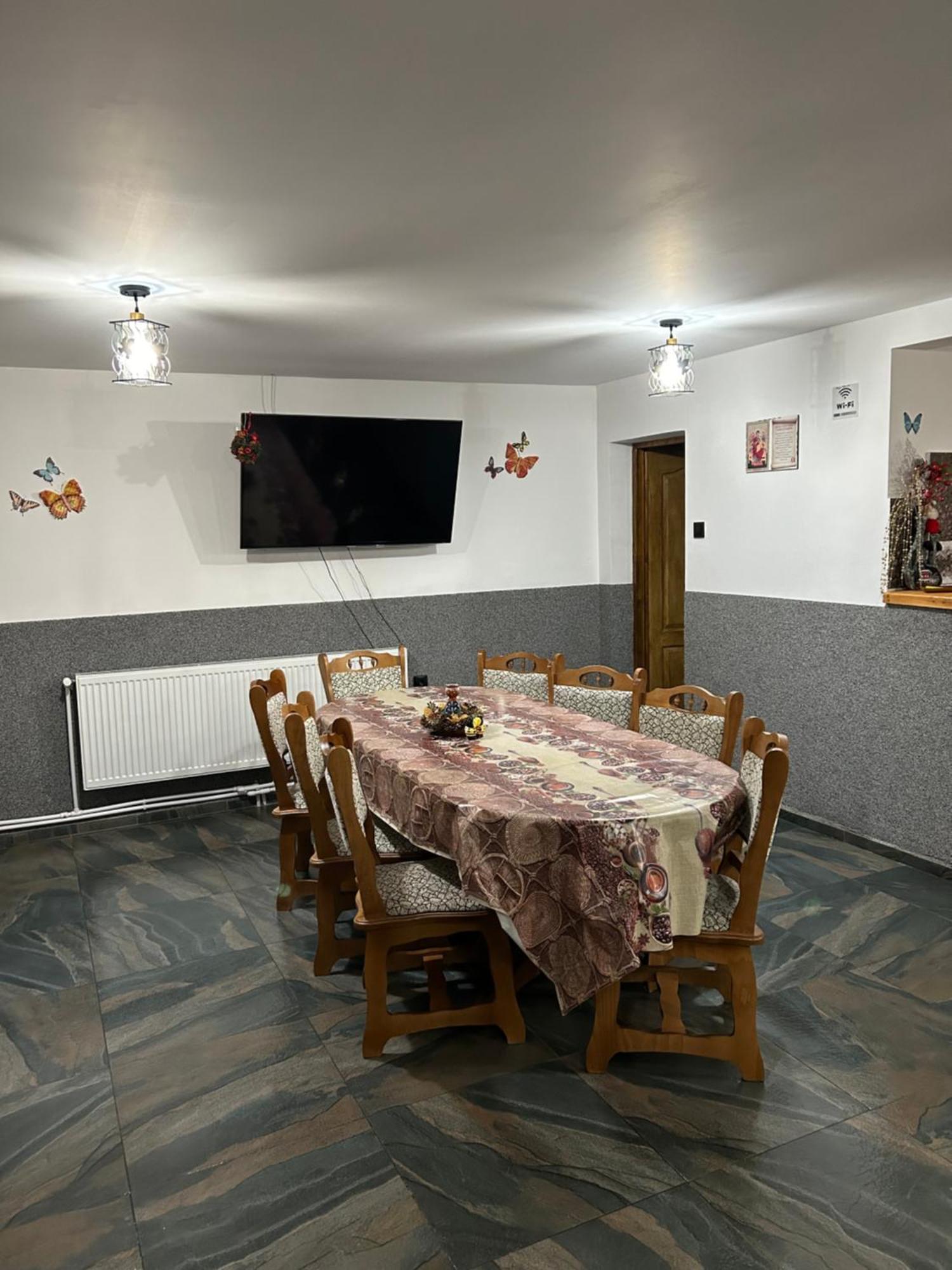 Casa Raraului Appartement Câmpulung Moldovenesc Buitenkant foto